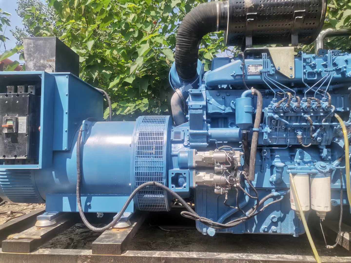 金川详细说明降低 800kW 柴油发电机输出电流波动的方法